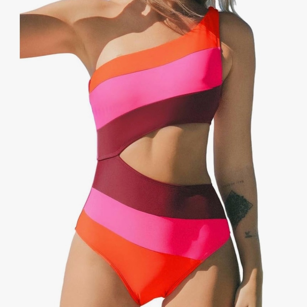 Cupshe Vibrant One-Shoulder Swimsuit